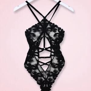 Victoria’s Secret Embroidered Cutout Teddy Black Floral Lace Strappy Bodysuit